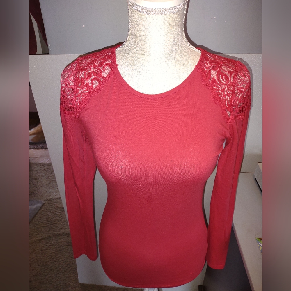 Long sleeve Lace Tunic